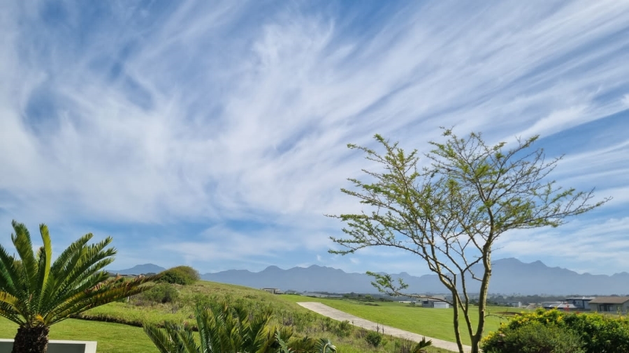 5 Bedroom Property for Sale in Oubaai Western Cape